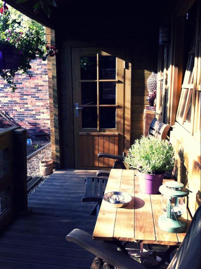 ニーヴェスハンス Tiny House Andersom Andersヴィラ エクステリア 写真